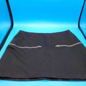 💥5/$10💥Black mini skirt-skort NWOT 😍